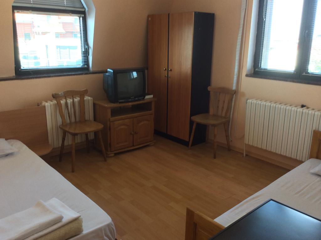 National Hotel Ruse Zimmer foto